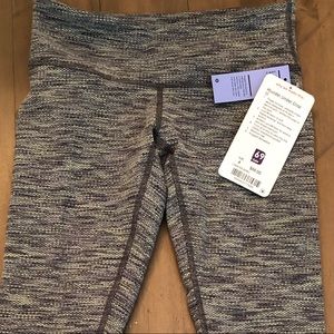 Lululemon Wunder Under Crop III NWT Size 4